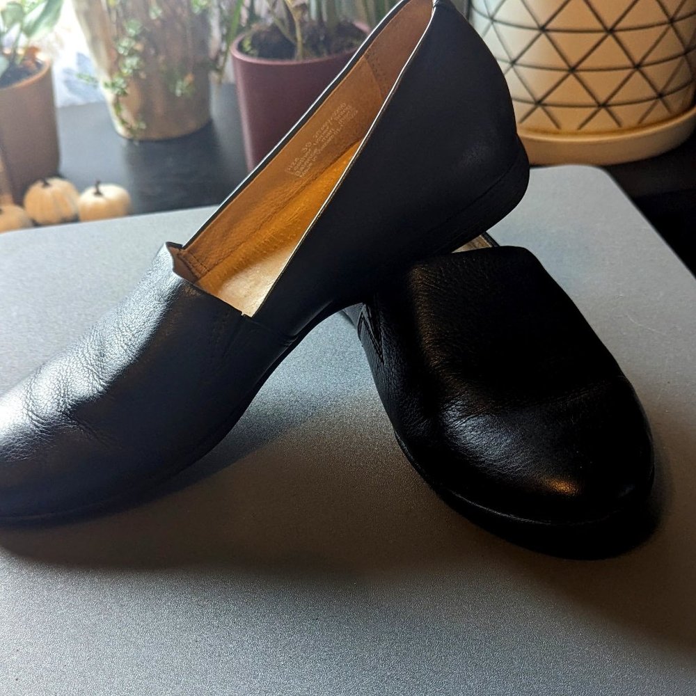 Dansko Black Larissa Slip-on